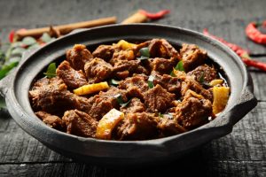 Jamaikanisches Essen: 14 Lokale Gerichte Und Getränke, Die Sie Probieren Sollten