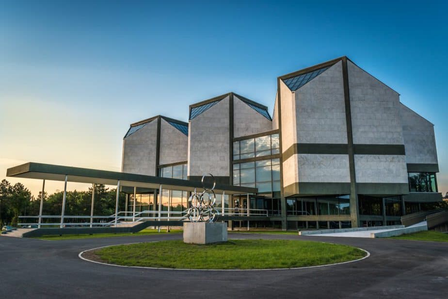 Museum für zeitgenössische Kunst Belgrad Sehenswürdigkeiten: Die 25 besten Attraktionen
