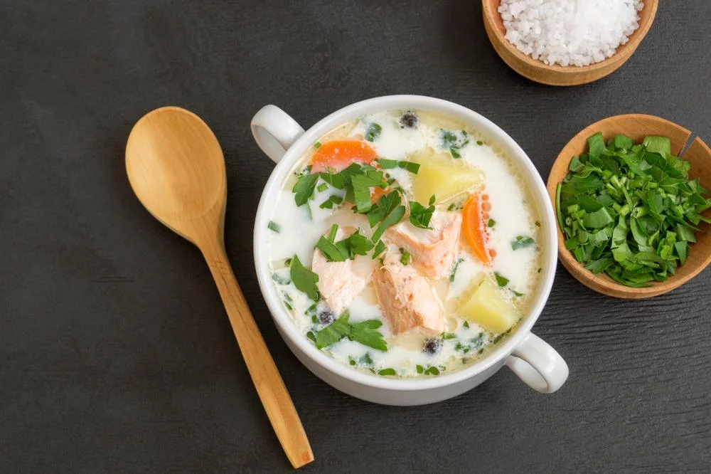 Fiskesuppe - Fischsuppe Norwegische Spezialitäten: 21 Typisch norwegische Essen, Die Sie Probieren Sollten