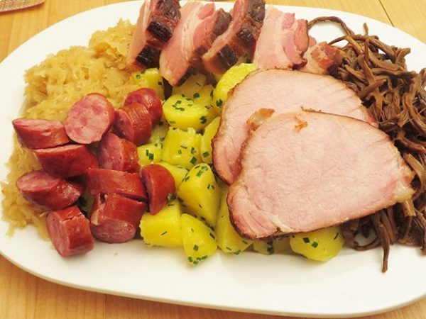 schweizer-spezialit-ten-20-typisch-schweizer-essen-die-sie-probieren