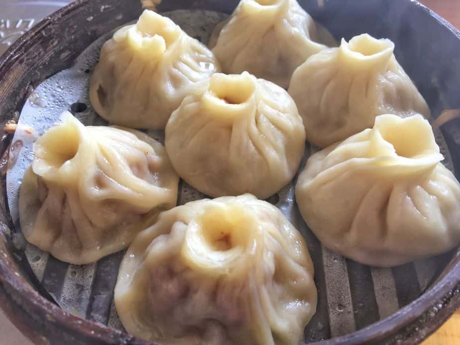 Gedämpfte, gefüllte Teigtaschen – Baozi Chinesisches Essen: 22 Traditionelle Gerichte, Die Sie Probieren Sollten