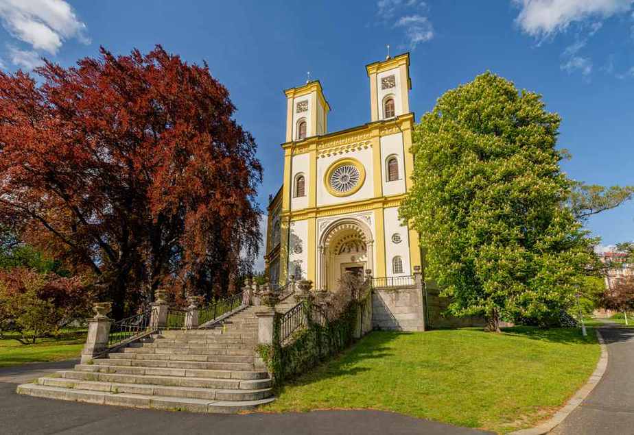 Katholische Kirche der Himmelfahrt der Jungfrau Maria Marienbad Sehenswürdigkeiten - Die 12 besten Attraktionen