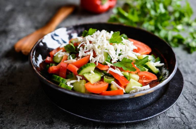 Sopska Salata