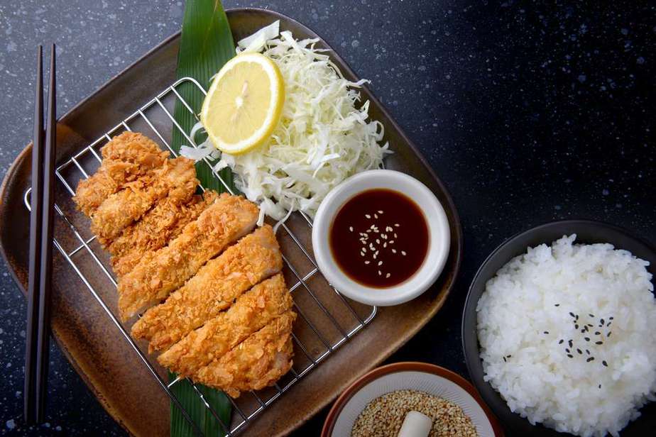 Tonkatsu Japanisches Essen: 20 Traditionelle Gerichte, Die Sie Probieren Sollten