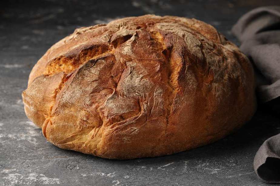 Brot unter Peka PEKA: Eine Art der Essenszubereitung mit einer mehr als tausend Jahre alten Tradition
