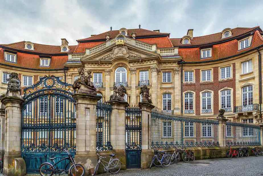 Erbdrostenhof Palace Münster Sehenswürdigkeiten – Top-20-Liste der Münster Sehenswürdigkeiten