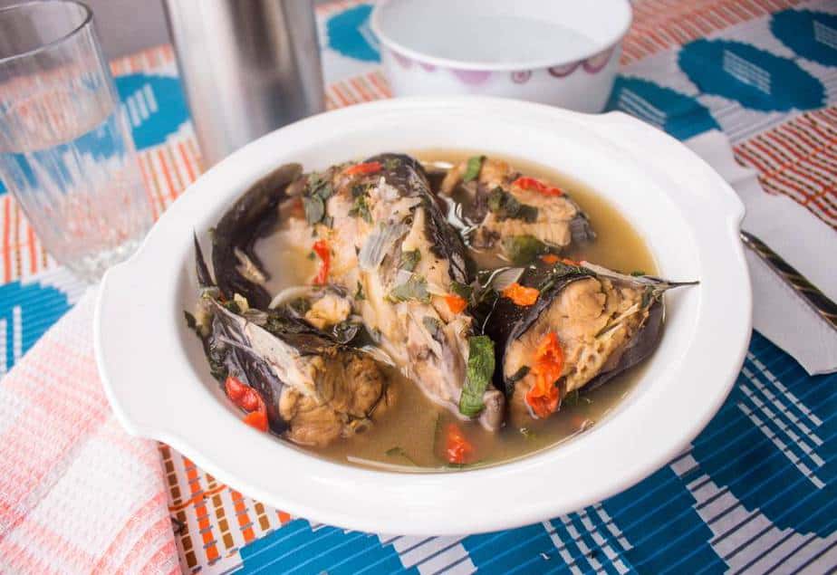 Fisch-Paprika-Suppe Nigerianisches Essen : 11 Typisch Nigerianische Spezialitäten, Die Sie Probieren Sollten