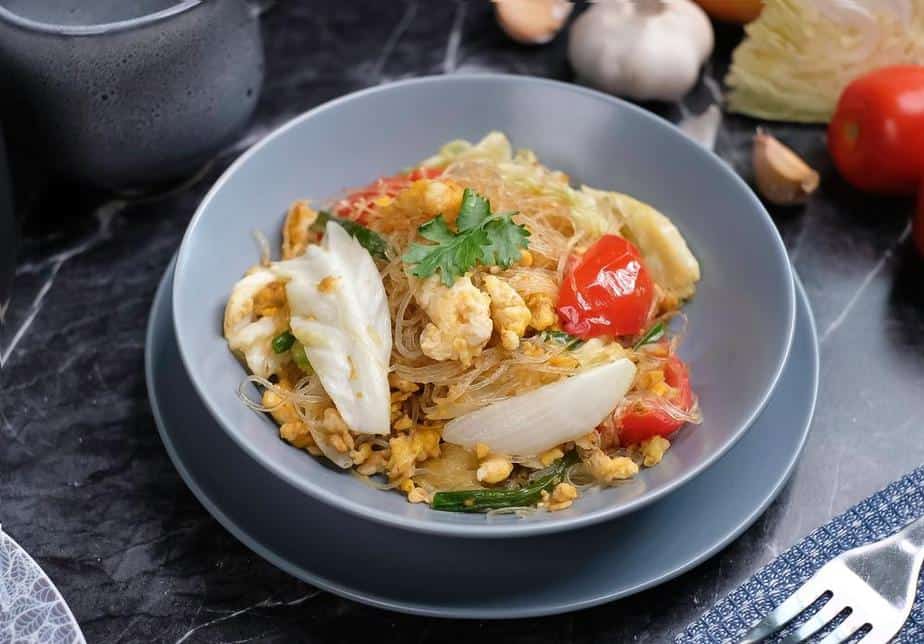 Pad Woon Sen Thailändisches Essen: Diese 24 thailändischen Spezialitäten sollten Sie probieren