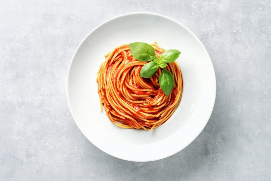 Pasta Con Pomodoro E Basilico Italienische Spezialitäten: 25 Italienische Spezialitäten, Die Sie Probieren Sollten