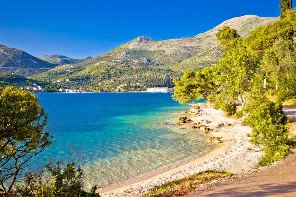 Slano - ein toller Strand für einen Familienurlaub in Dubrovnik Der Kroatien Urlaub mit Kindern: Die 12 besten Adriastrände für Eltern