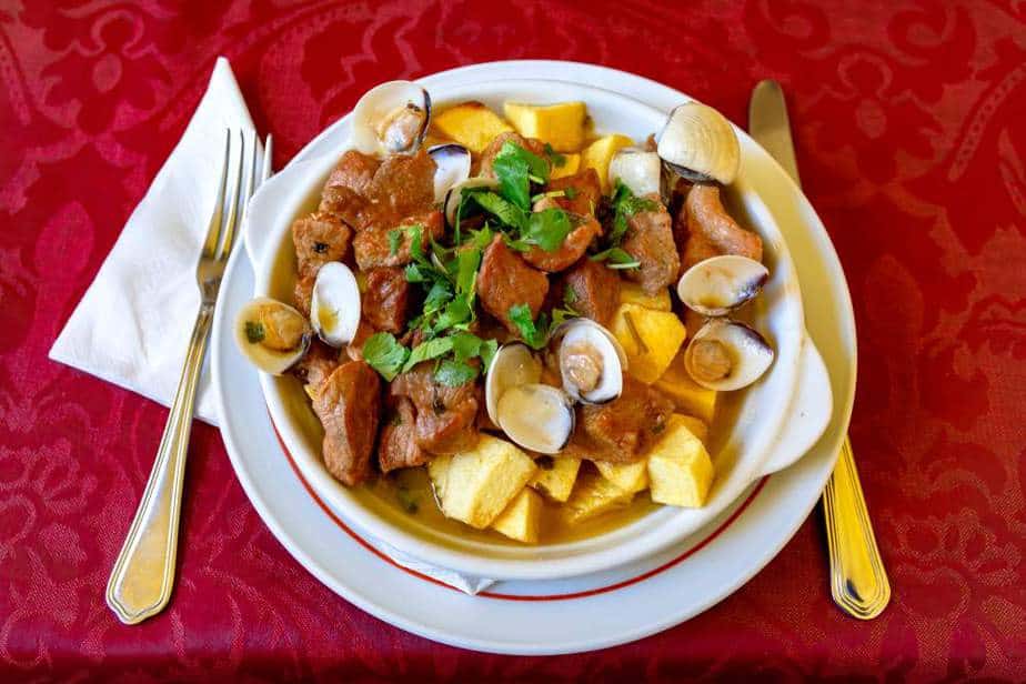 Carne de Porco Alentejana Portugiesische Spezialitäten: 15 Portugiesische Spezialitäten, Die Sie Probieren Sollten