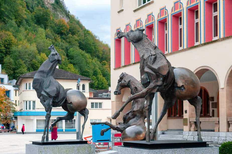 Tre Cavalli Skulptur (Drei-Pferde-Skulptur) Vaduz Sehenswürdigkeiten: Die 15 besten Attraktionen