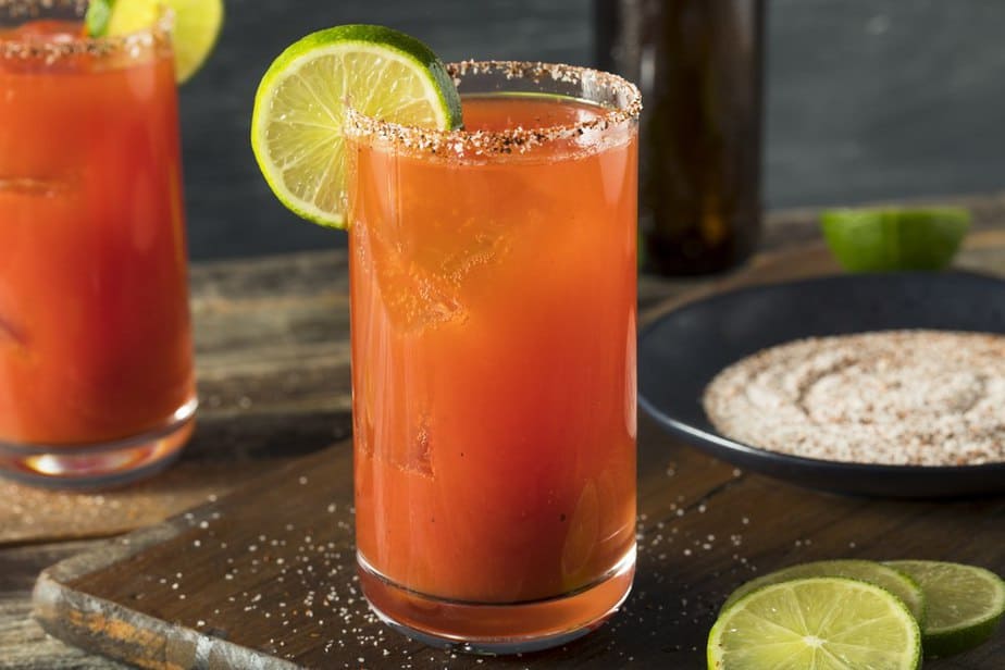 Michelada Mexikanische Getränke: 12 traditionelle mexikanische Getränke, die Sie probieren müssen
