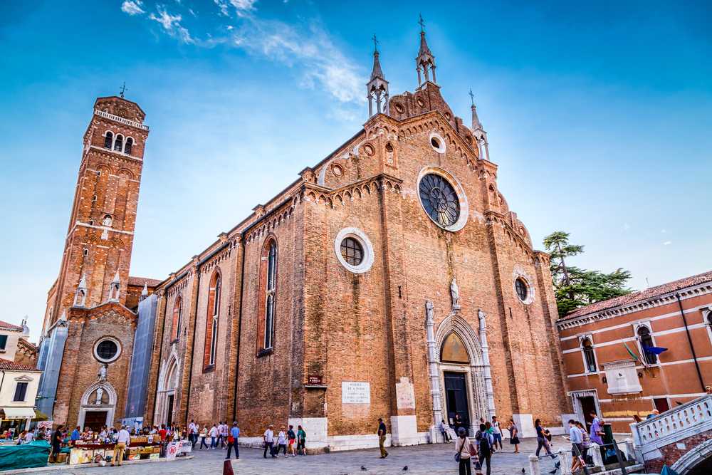Santa Maria Gloriosa dei Frari Geheimtipps Venedig: Top Aktivitäten und die 14 besten Sehenswürdigkeiten in Venedig